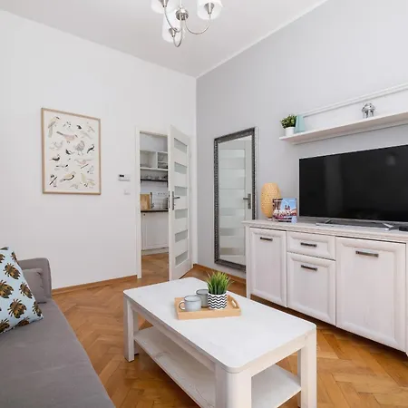 Apartment Unique Rzeszowska In Kazimierz By Renters *