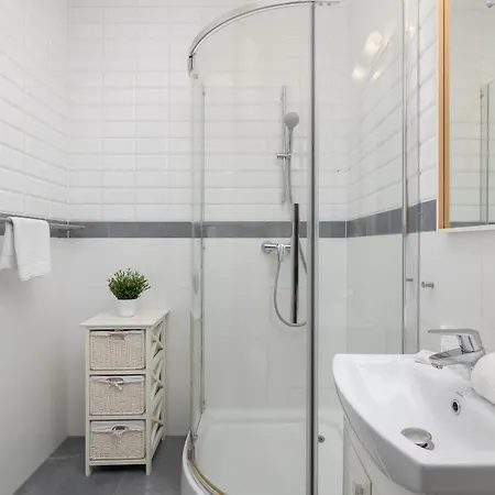 Unique Rzeszowska In Kazimierz By Renters *